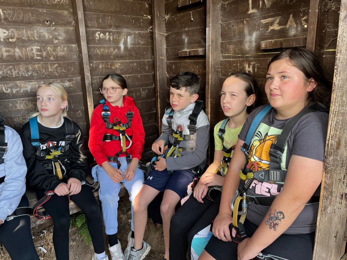 PCPPenguins's tweet image. Listening hard!