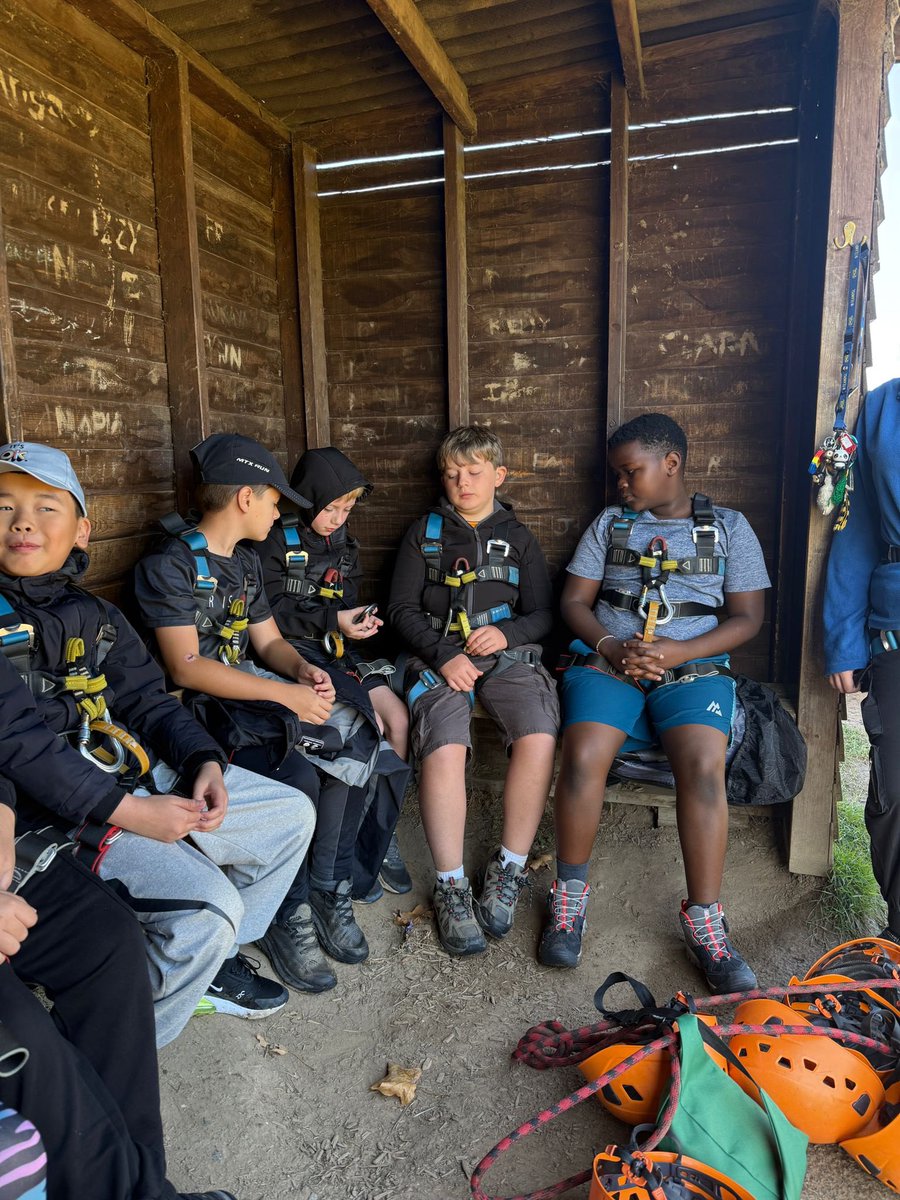 PCPPenguins's tweet image. Listening hard!