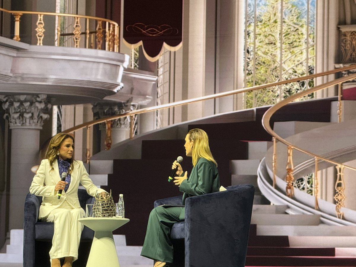 carlosoramirez's tweet photo. We are in #MSXXI with @QueenRania https://t.co/cC3X2alQP9
