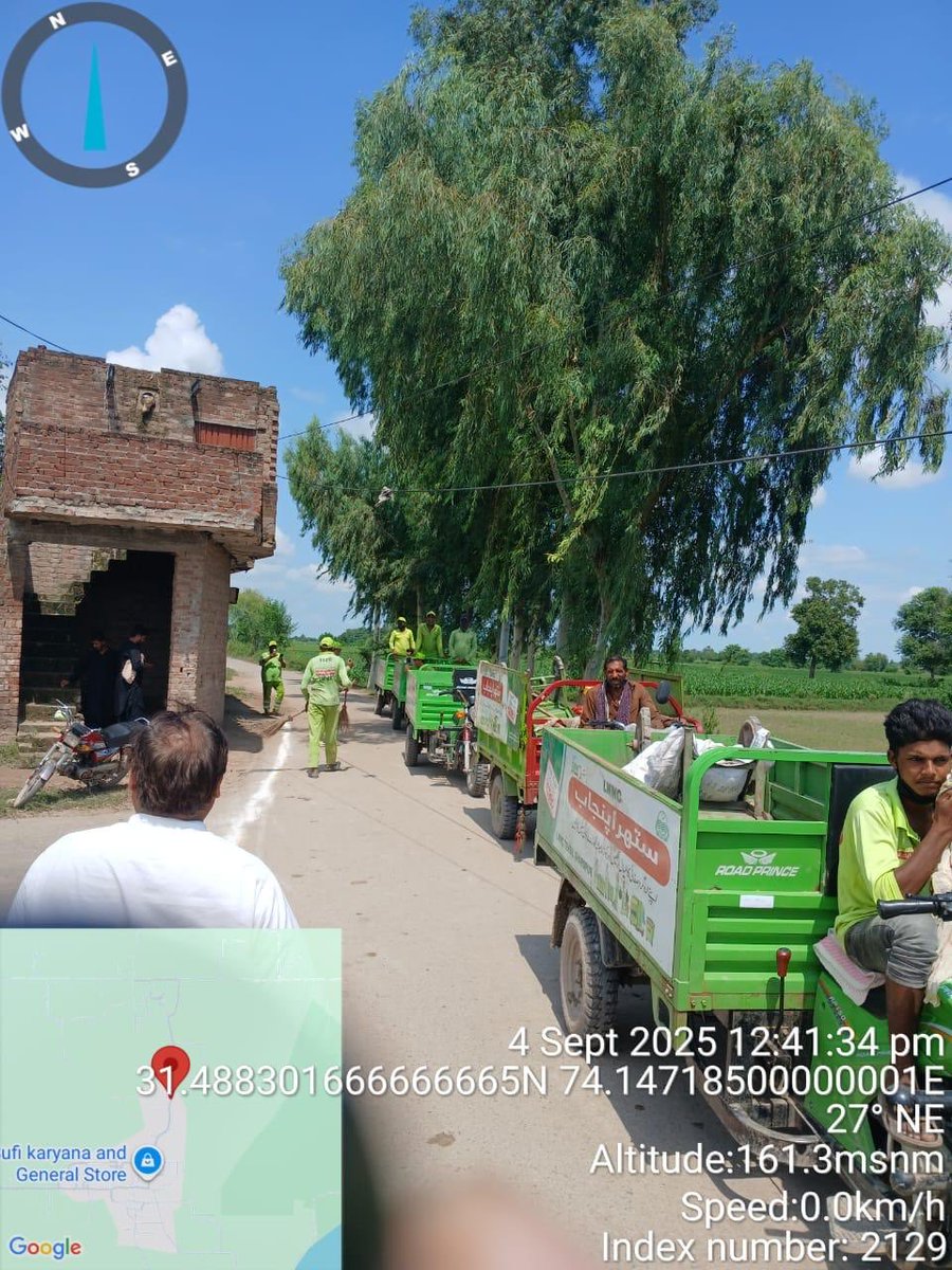 MaryamNSharif's tweet photo. Suthra Punjab squad cleaning and disinfecting streets of Sheikhupura after the waters receded. https://t.co/FK2skihmvw