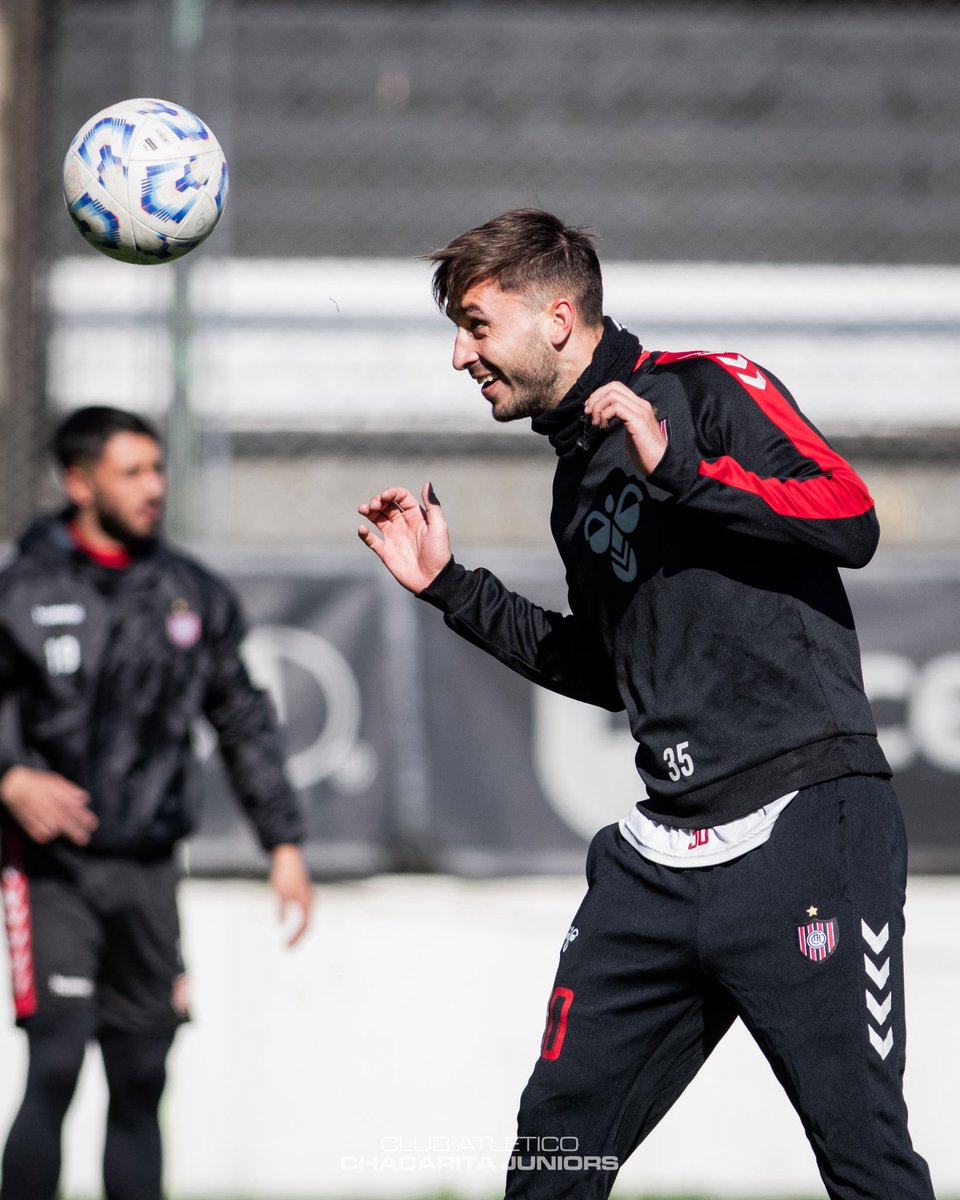 ⚽️ ENTRENAMIENTO 

El plantel profesional se entrenó en el Estadio, de cara al encuentro del domingo ante <a href="/ChacoForEverRes/">Chaco For Ever</a> desde las 19 hs.

#ElOrgulloDeSerFunebrero🎩