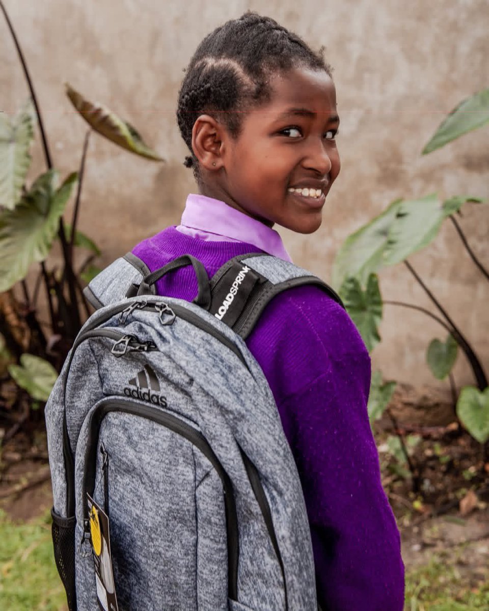 remembernhu's tweet image. Back to school! Thanks for helping Remember Nhu children go to school and dream of a brighter future while living in a safe place.

Prevention #EndChildTrafficking #RememberNhu