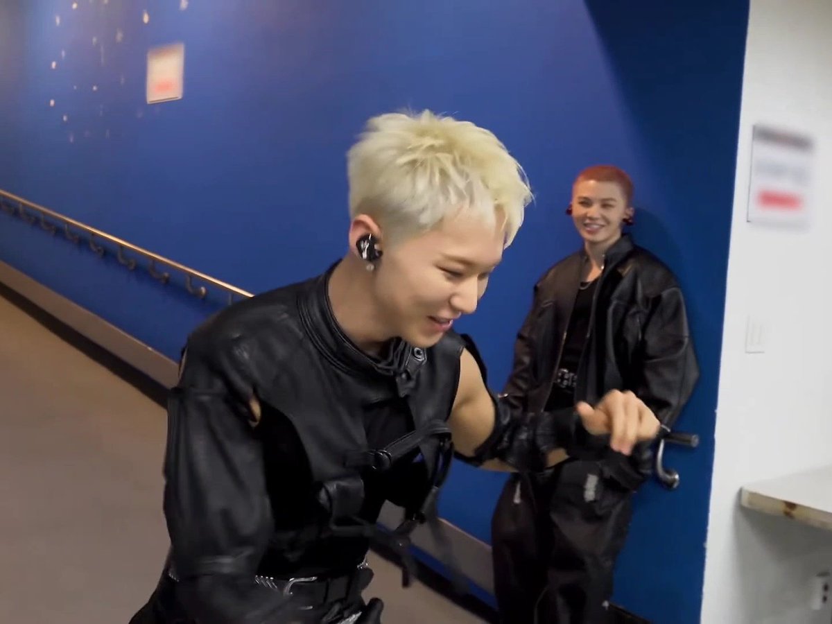 𝐬𝐨𝐬𝐨𝐦 tweet media