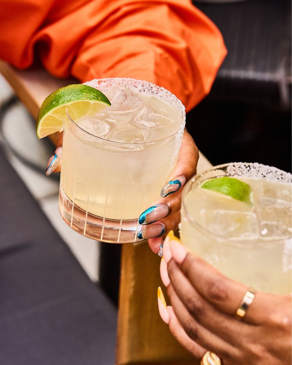 Lobos 1707 Tequila tweet media