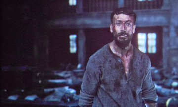 RajendraTiwari7's tweet photo. #Baaghi4 ~ Never ending cringe carnival stitched together with 7–8 songs. #Baaghi4 is a new addition like #Himmatwala, #AAG, #Humshakals etc.#SonamBajwa performed well. @iTIGERSHROFF
has given his best in his acting skills. #sanjaydutt is brutal. #saurabhsachdeva is a shocker https://t.co/gkvcMGKFdz