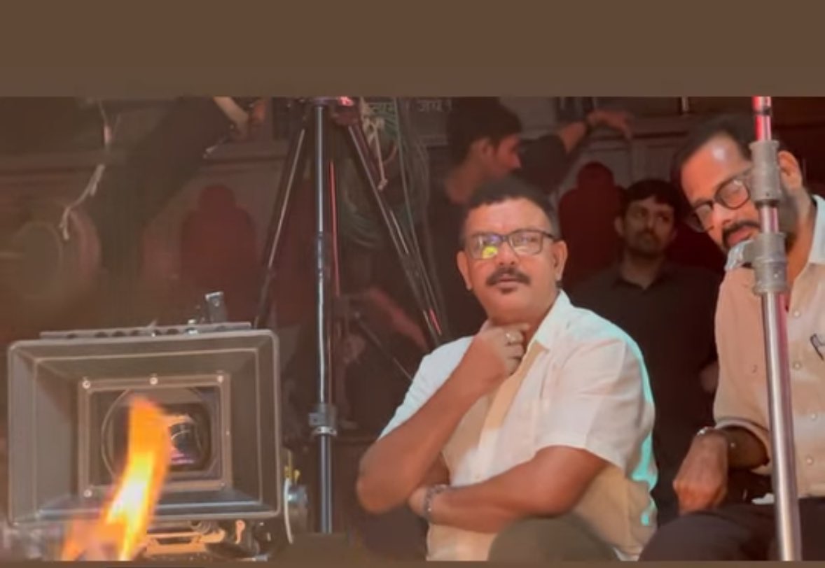 LegendDeols's tweet image. Court room scene will be fire as 🔥 is seen in court room 🔥🔥😀😀💪💪.
#SunnyDeol #Soorya #Padmakumar