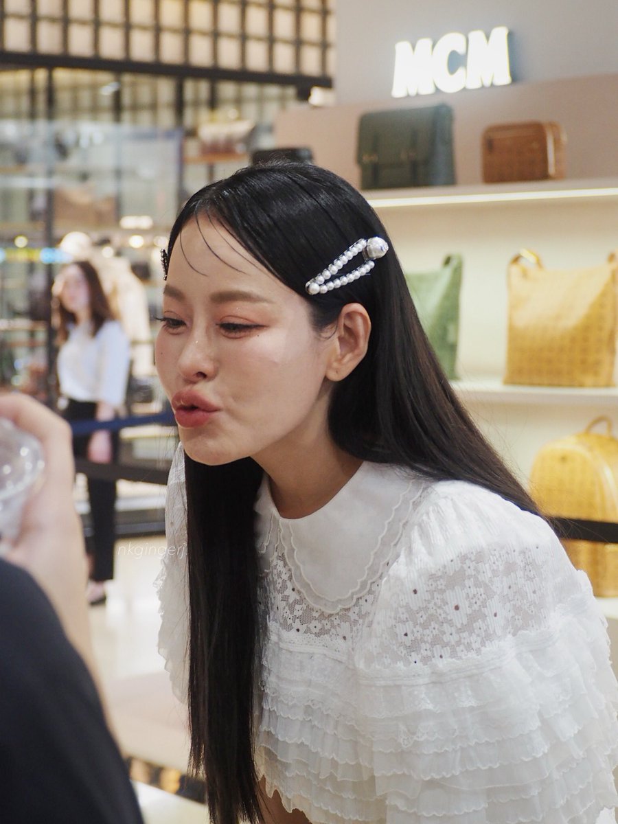 แอบมีจุ๊บนางฟ้าโผล่มา น่ารักขี้โกงมากกกกก

 #หนิงปณิตา #NingPanita