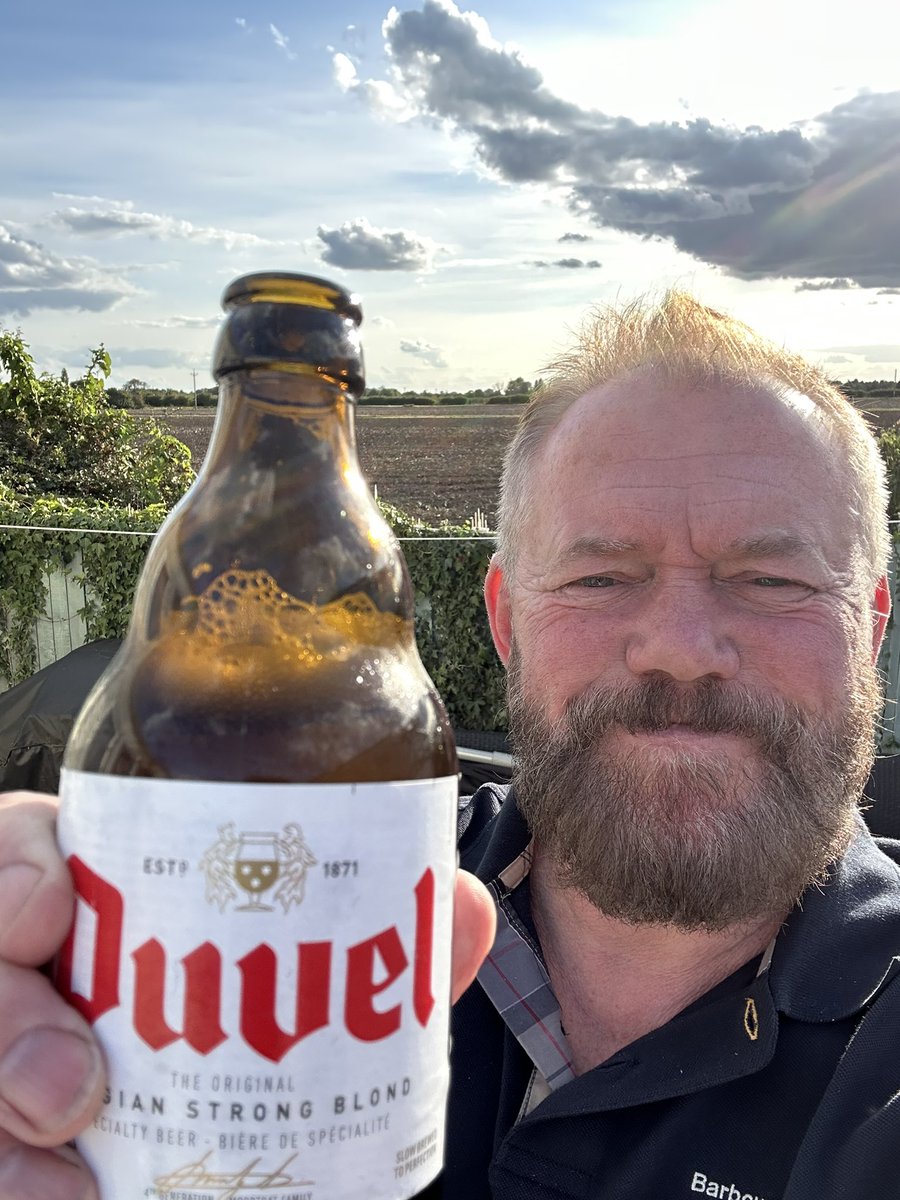 Andy Cam tweet media