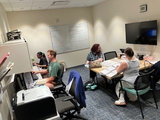 AphasiaLabSU's tweet image. Our SU Aphasia Lab students carefully working on the current project!  We appreciate their diligent efforts! 😀