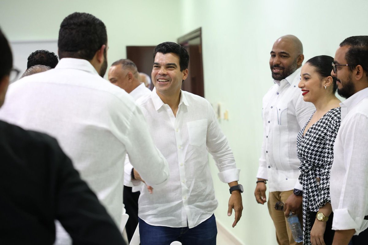 warnaudbisono's tweet image. En CORAAMOCA presentamos los avances del proyecto de agua potable y saneamiento en Moca y Gaspar Hernández.

Una inversión de USD 43.5 millones junto al Banco Mundial para transformar la vida de más de 50 comunidades.

#AguaQueTransforma #SomosINAPA