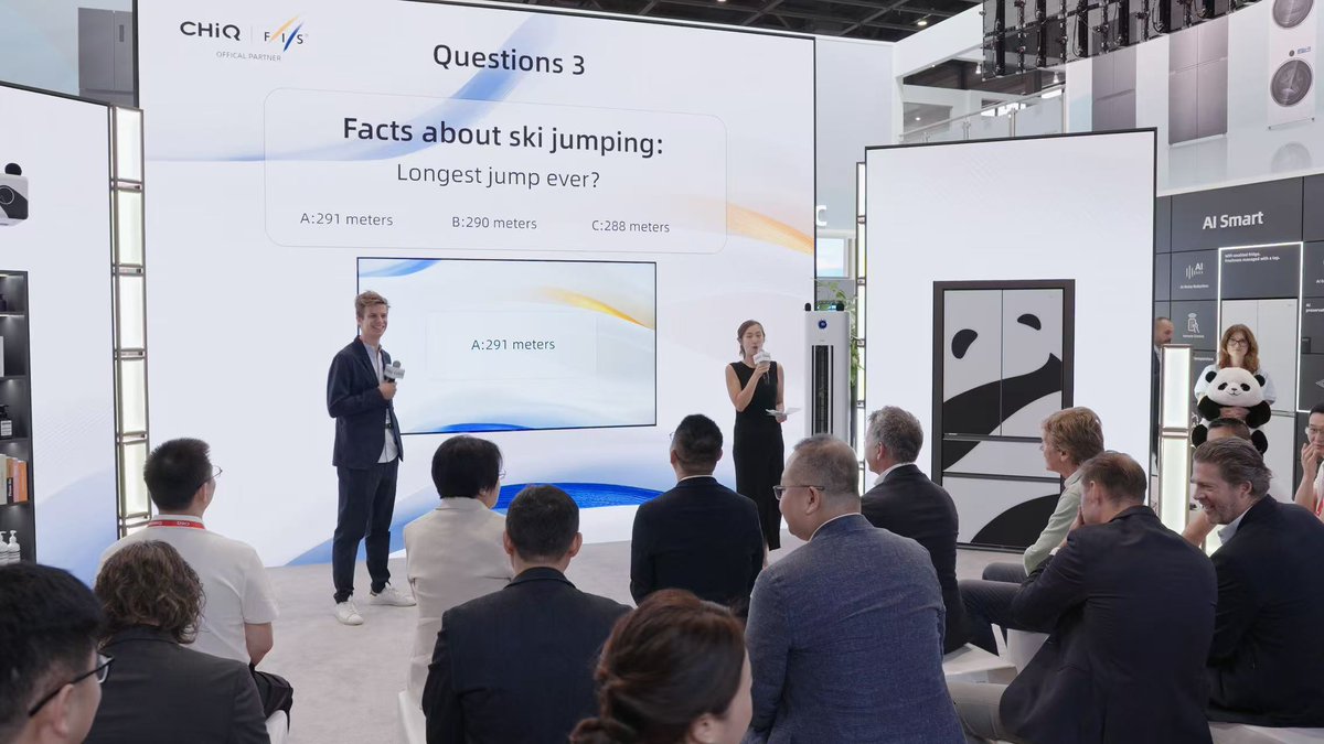 GlobalCHiQ's tweet image. We’re excited to join the FIS Ski Jumping World Cup family! 🤝 @FISskijumping 
Let’s make the 2025/26 season full of passion, style, and unforgettable moments! ❄️ 🎿

#fisskijumping #CHiQ  #SmartWithStyle