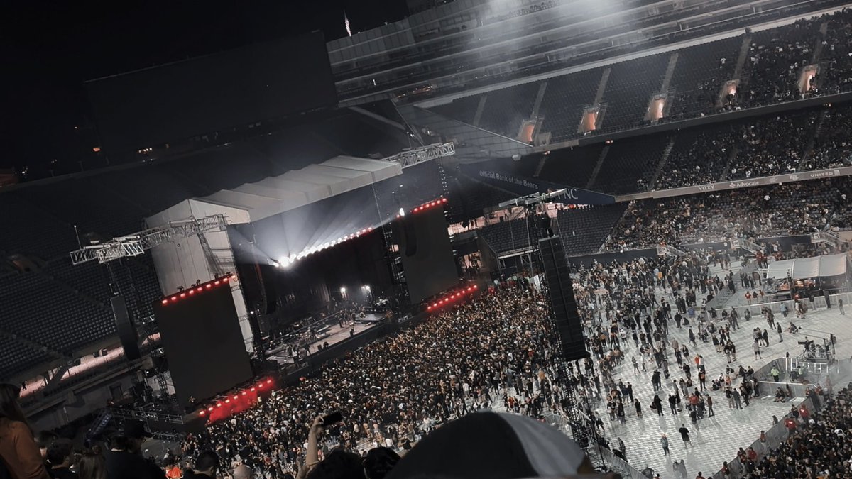 It’s only been four days, but god damn that concert was fuckin’ amazing.