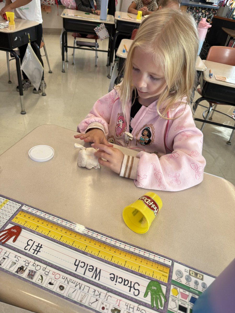 MrsMerdian1st's tweet photo. 🧠 Noun Builders in Action! 🧠

Yesterday, we brought grammar to life with some hands-on fun! We used Play-Doh to sculpt nouns, and they totally crushed it! From dogs to cities, their creativity was on full display. 🌟

#PlayDohLearning #wild4wesley #asd4all #HandsOnLearning https://t.co/iu9Upm8biC