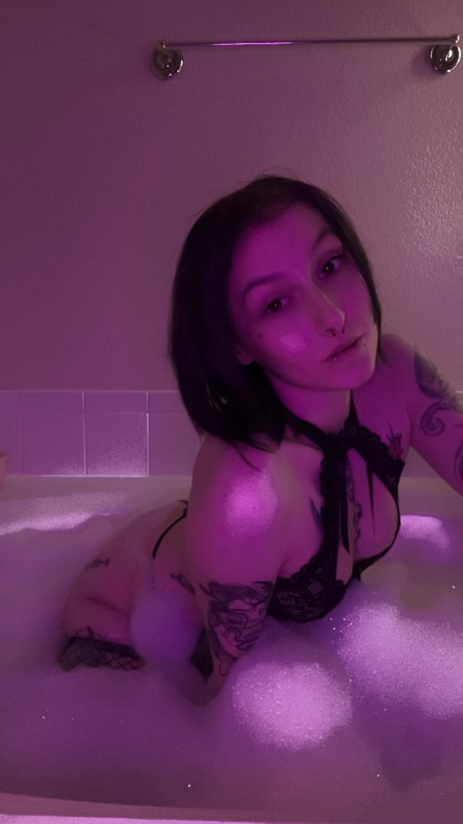 EclipticTemp's tweet photo. Loads of content waiting to be unlocked daddy 🥵 come tap the link 😘 https://t.co/OGWCC8JAWu

#fyp #nsfw #BlueCollar #daddy https://t.co/U5zkpTtTFw