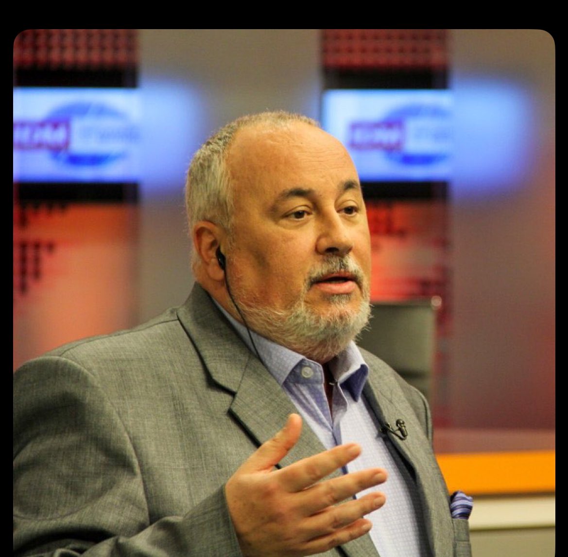 Despues de tantos plagueos y puteadas si se pudo señor, me hubiera gustado escuchar su monologo despues de esta clasificación despues de 15 años. VAMOS PARAGUAY CARAJO