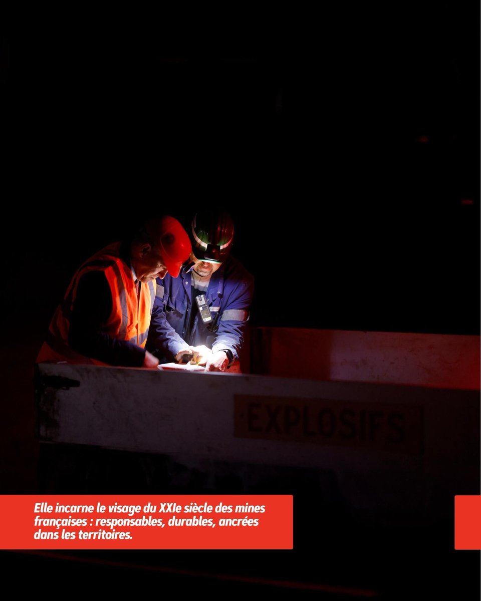 FerracciMarc's tweet photo. 160 mètres sous terre, dans la dernière mine souterraine en activité en France : un lieu exceptionnel et un symbole fort pour représenter notre stratégie minière !

Les mines d’aujourd’hui ne sont plus celles de Germinal. Elles sont mécanisées, respectueuses de leur consommation en eau et en électricité et surtout indispensable pour notre souveraineté.

La mine de Varangéville, historique et mythique, est aussi un modèle d’avenir : électrification des engins, panneaux photovoltaïques, décarbonation, innovations dans le forage. 

Elle incarne le visage du XXIe siècle des mines françaises : responsables, durables, ancrées dans les territoires.

👉 C’est le sens de la stratégie minière portée par l’État dont j’ai présenté les premiers résultats le 1er septembre : la publication de 4 décrets du code minier (simplification et participation du public), un crédit d’impôt industrie verte de plus de 800 M€ et la relance de l’appel à projets “métaux critiques”.

En remettant la médaille des mines à deux mineurs de Varangéville, j’ai voulu honorer un savoir-faire unique et redonner toute sa fierté à une filière essentielle à notre avenir.

Merci à Hubert FRANCOIS, président du groupe Groupe Salins CSME, et à Stéphane BEL, directeur des usines de Varangéville et Einville-au-Jard, pour la qualité de nos échanges et la découverte de ce site industriel emblématique.

Merci à @thibault_bazin, député de la 4ᵉ circonscription, et à @jf_husson, sénateur, pour leur invitation dans le département.

Merci à @VarinChristo, maire de Varangéville, à @PotierDominique, député de la 5e circonscription, à @EstelleMercier2, députée de la 1ère circonscription, à @Stephane_Hablot, député de la 2e circonscription, à Olivier JACQUIN, sénateur, à @nadine__morano, ancienne ministre et députée européenne, à @LucBinsinger, vice-président de la Communauté de communes des Pays du Sel et du Vermois, à @DebordValerie, vice-présidente de la Région Grand Est, ainsi qu’à @audreyn54, vice-présidente du Conseil départemental.

@Prefet54

@Economie_Gouv | @Eric_R_Lombard | @AdeMontchalin | @VeroLouwagie | @ClaraChappaz | @n_delattre |@BRGM_fr | @montebourg