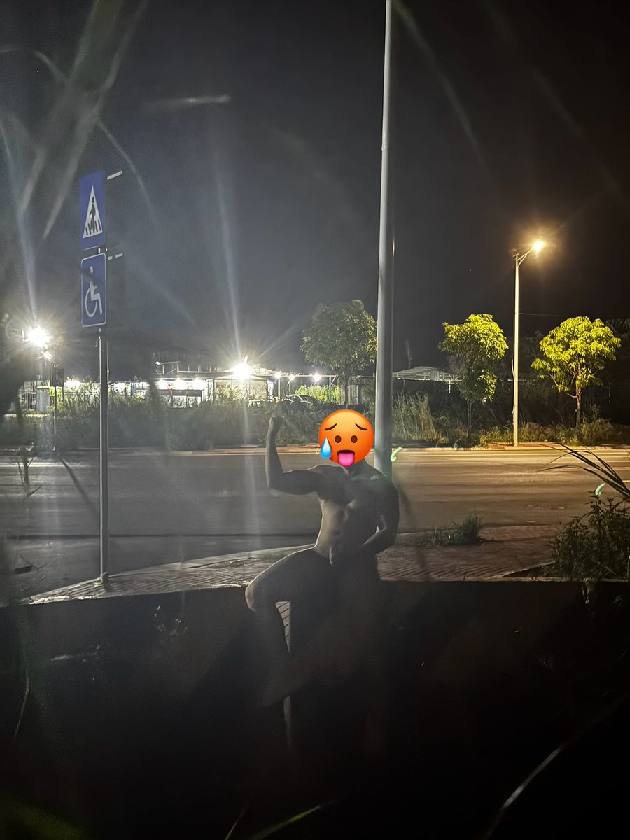 KongKong tweet media