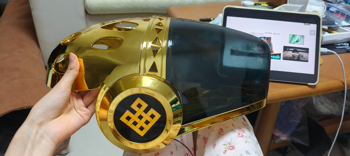 Ruby_protogen's tweet image. still making✂️a golden premade
#rubyprotogenstudio #protogen #protogens #protogenfursuit #protogenhead