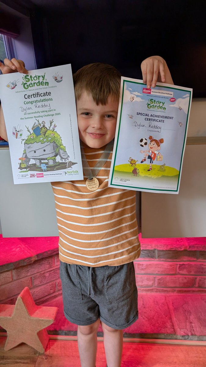 MrsReddey's tweet photo. Dylan was very chuffed to receive his certificate and medal for the Summer Reading Challenge this year 📖 🐯 📖 
@Astley_Primary2  @Astley_Primary  #weareace #acereading @NorfolkLibs https://t.co/BUKPHWGYWg