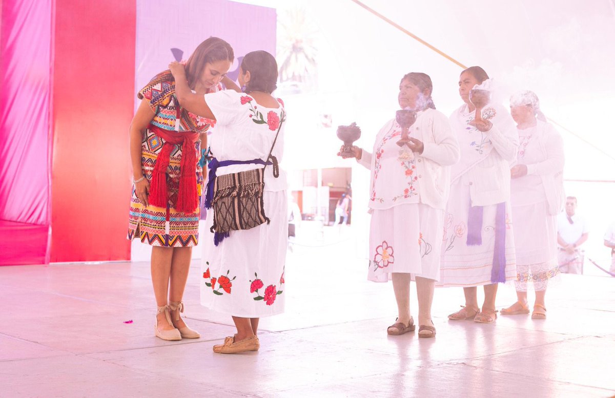 🌸 Gracias a las mujeres indígenas por su fuerza, por su voz y sabiduría. Son ejemplo vivo del amor a nuestra tierra, nuestras raíces y nuestra cultura.

En el Día Internacional de las Mujeres Indígenas, las celebro, las abrazo con el corazón y reconozco en todas ustedes la