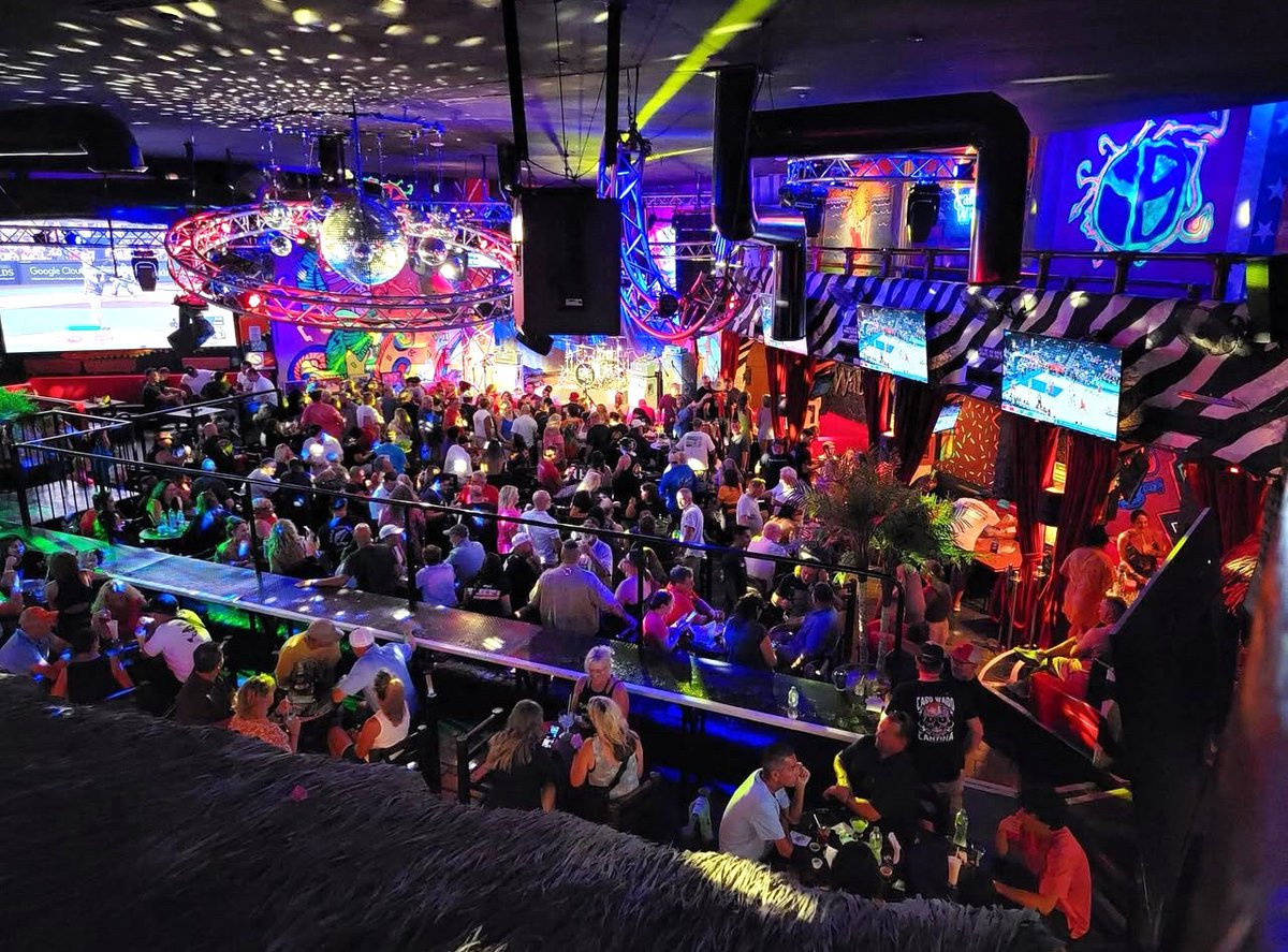 When the crowds are 🔥 at the legendary <a href="/cabowabocantina/">carlos</a>. We live for that rock and roll energy, and in 1 week, it's our turn to partayyy. 

Join us Sept. 12–13 for our Mexican Independence Day patio fiesta with DJ beats, red-green-white jello shots, and our epic Patrón tree.