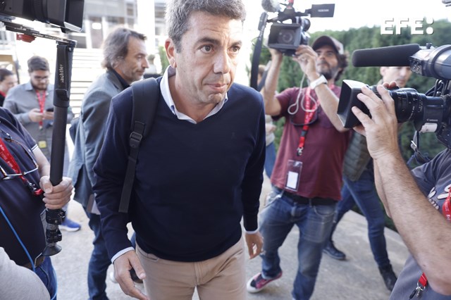 EFE_CValenciana's tweet image. La Generalitat considera que el relato de Vilaplana "ratifica que Mazón estuvo pendiente e informado".