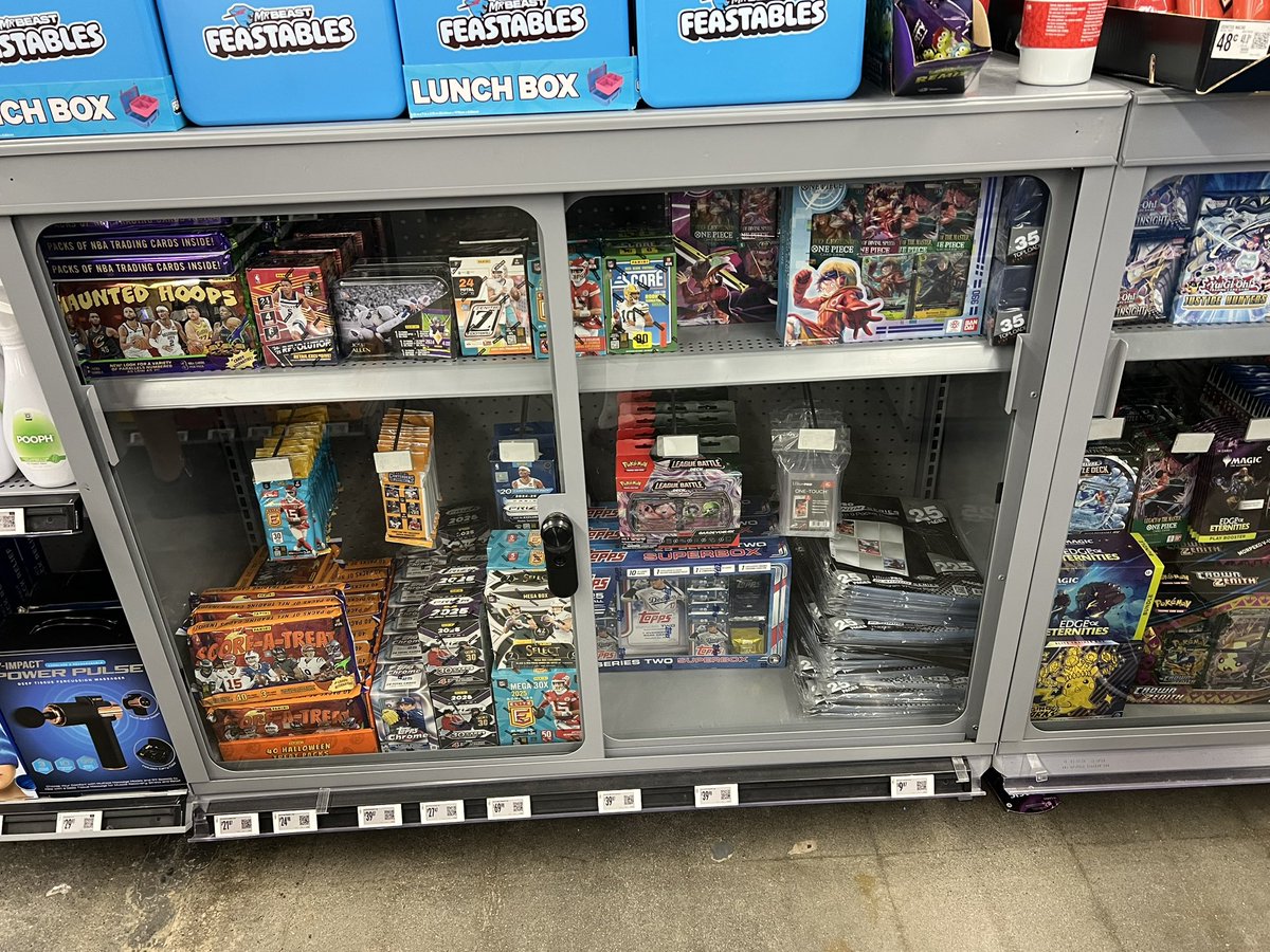 verachris_'s tweet photo. Highland Walmart @redlands_ie_tcg https://t.co/RBNYOUrsts