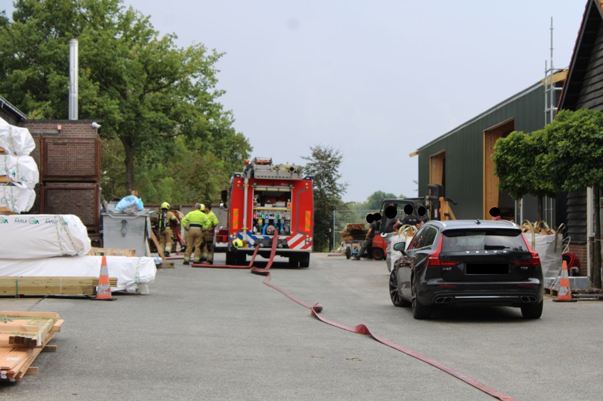 Containerbrand bij bedrijfspand in Sint-Oedenrode
