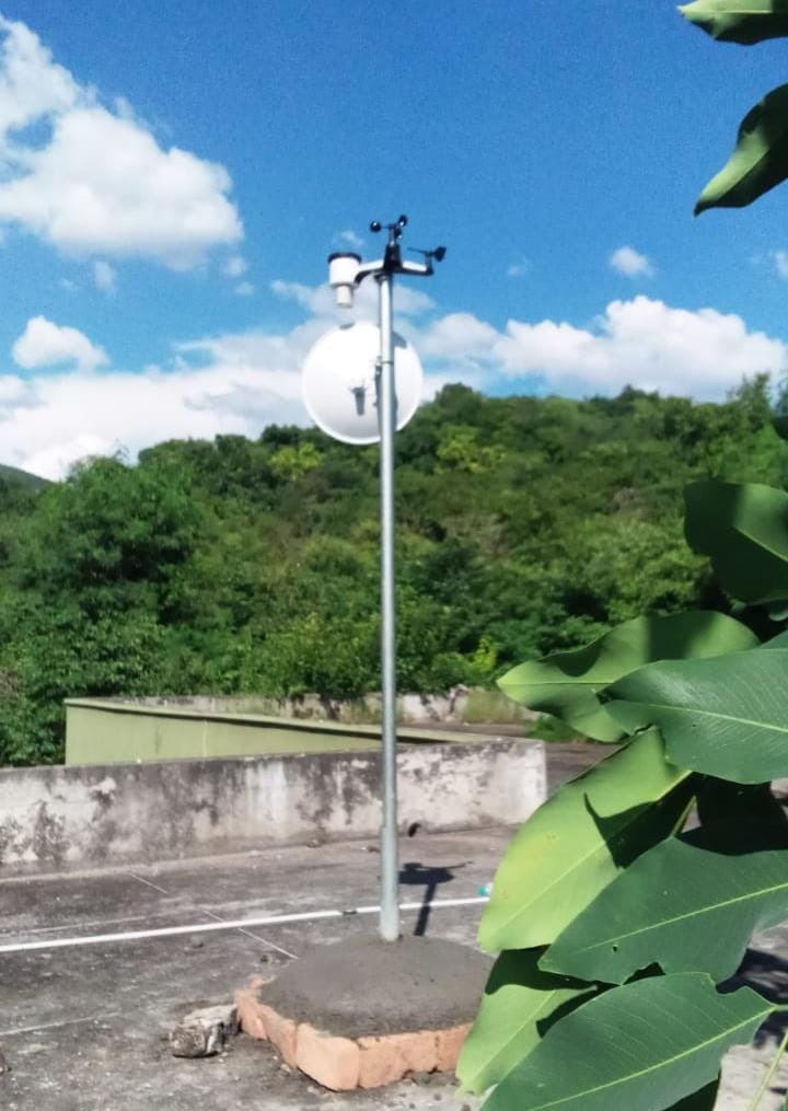 WildlifeBoard's tweet image. 🌿📡 Exciting news from Margallah Hills National Park!
@IWMB_Official &amp;amp; @NUTechPak have teamed up — installing a weather station to harness tech for nature. 🌦️🐆 Together, we’re crafting smarter solutions to protect MHNP’s unique wildlife &amp;amp; ecosystem. #WildlifeMeetsTech #MHNP