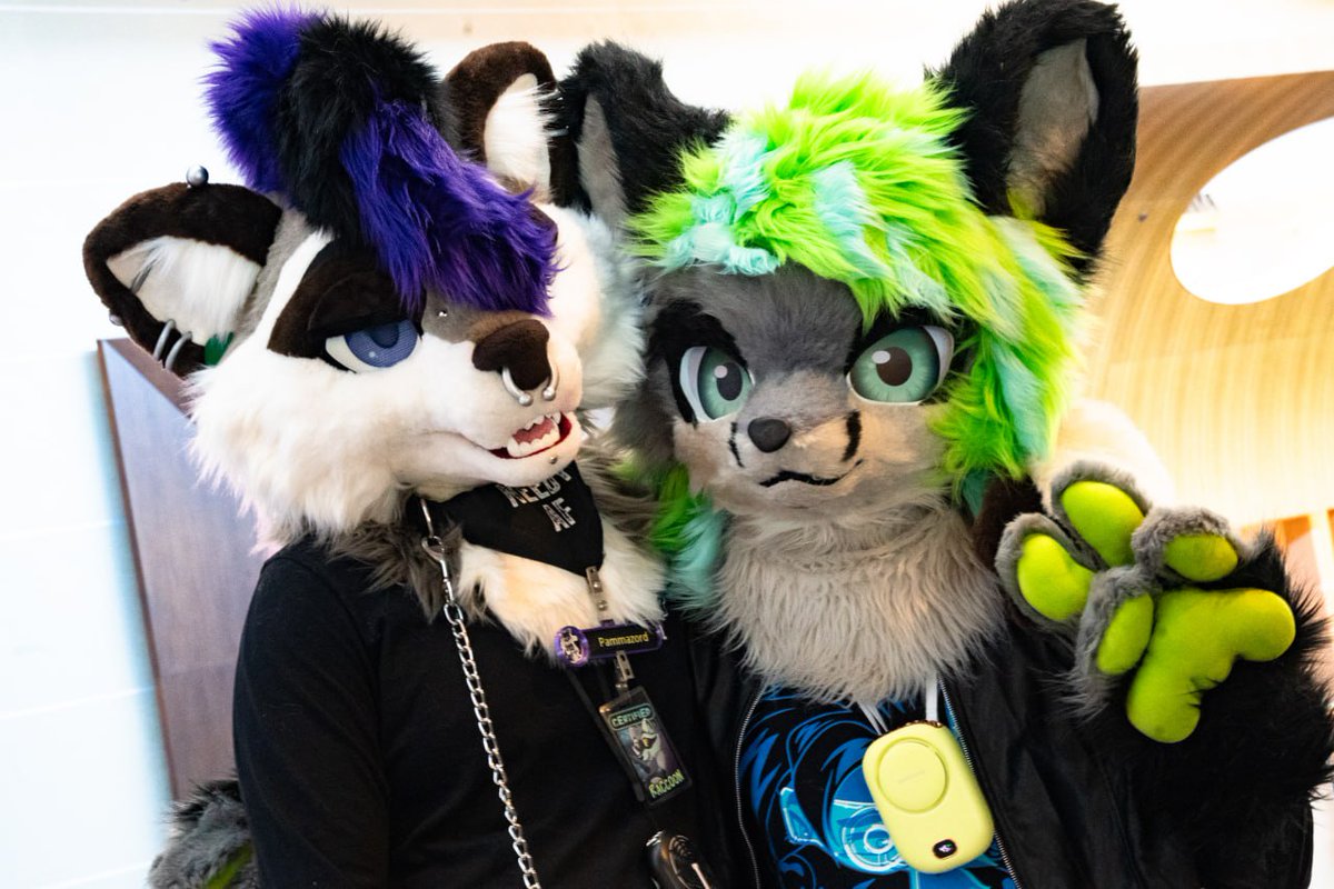 Pammazord (@pammazordvr) on Twitter photo Just a Racc chillin' with their favorite smol green fop <a href="/HazelBleps/">Hazel</a> :3c
#FursuitFriday
๐ชก: <a href="/lemonbrat/">Lemonbrat@Anthrocon! ๐๐๐</a>
๐ธ: <a href="/MrDeathWaltz/">MrDeathWaltz</a> Just a Racc chillin' with their favorite smol green fop <a href="/HazelBleps/">Hazel</a> :3c
#FursuitFriday
๐ชก: <a href="/lemonbrat/">Lemonbrat@Anthrocon! ๐๐๐</a>
๐ธ: <a href="/MrDeathWaltz/">MrDeathWaltz</a>