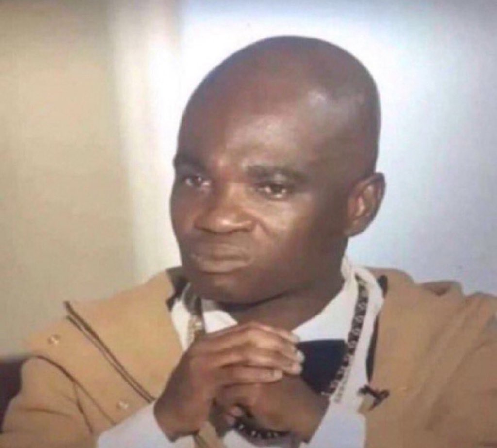 Dzika dzika ngirozi, dzika dzika ngirozi
Dzika undiwanire nyashaaa
Moyo wekubereka, zvinowandiremera
Zvinondibaya pahana, pandinotarisa vana