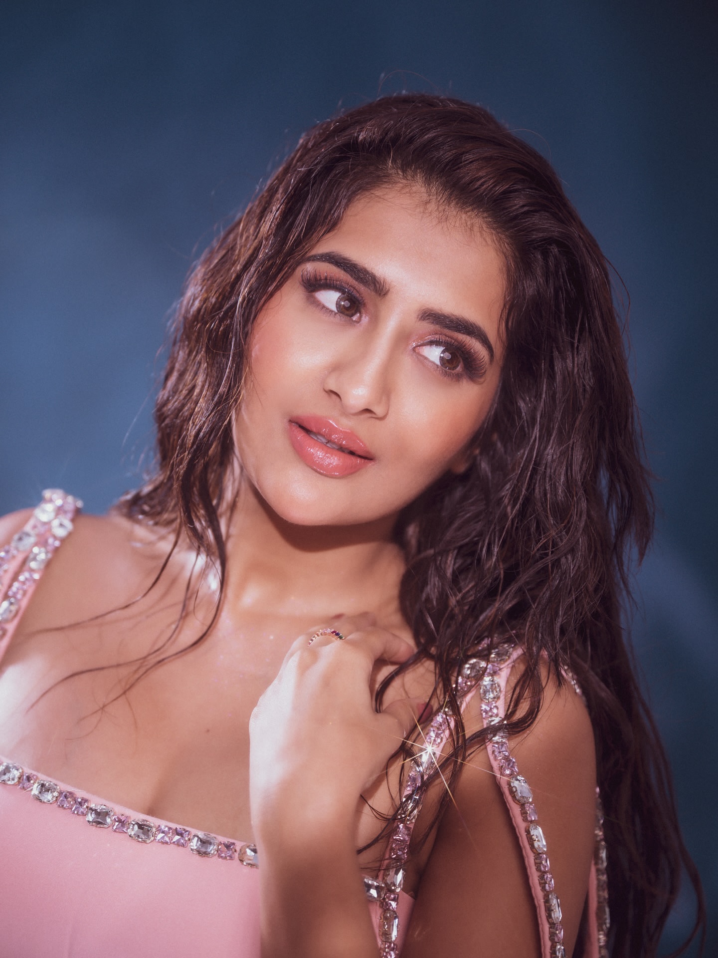 G0G_5_Ea8AABQpp?format=jpg&name=large