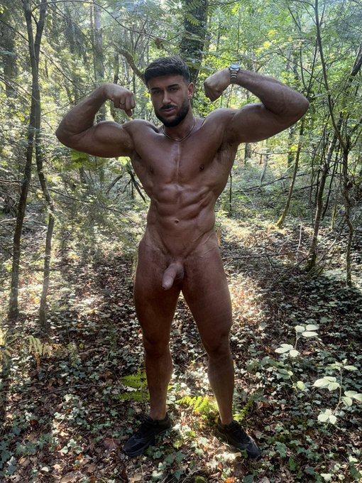 Chudai 🌳 https://t.co/WfVkdwJTyl