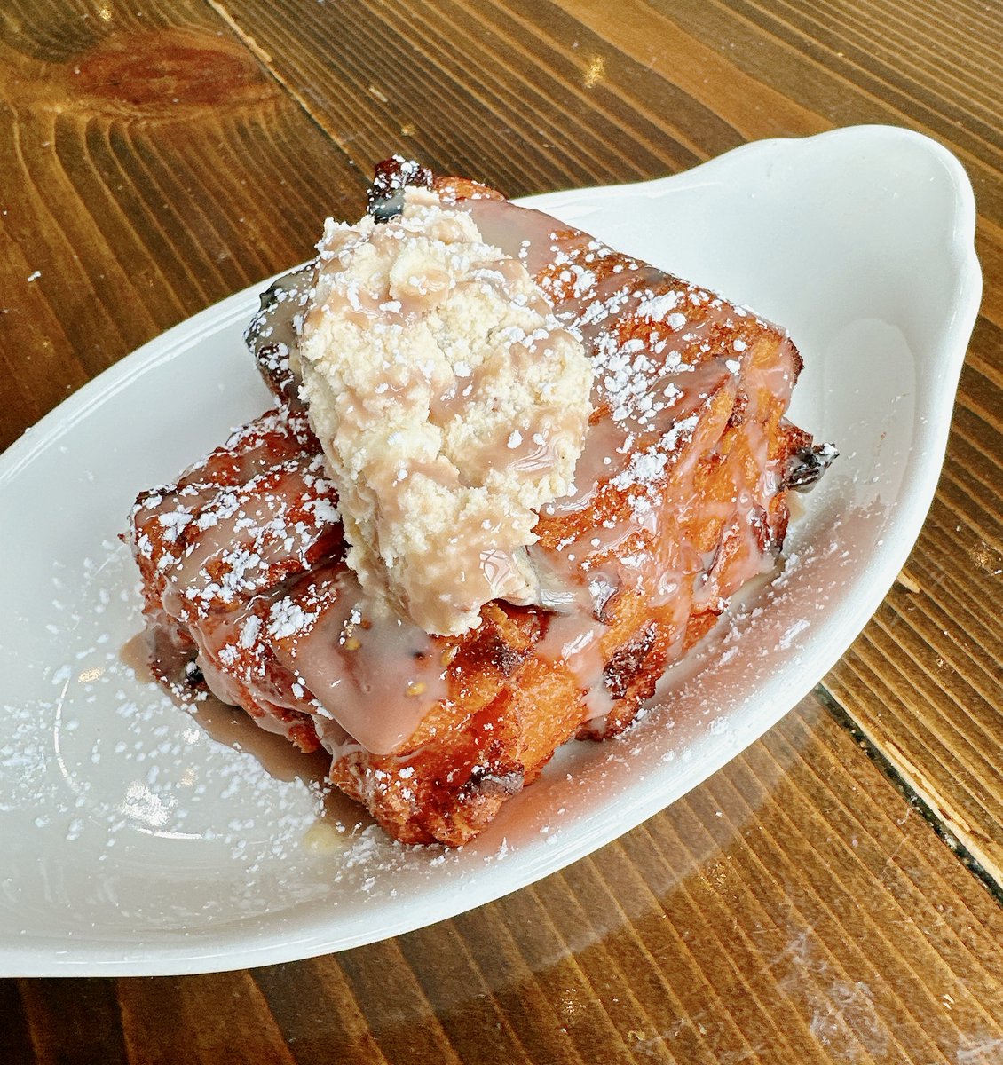 OldIrvingBeer's tweet photo. A couple tasty #weekendspecials &amp; the #wingoftheweek:

* Fried Cauliflower Bites seasoned w/ our Umami dry rub

* Cherry Bread Pudding w/ cherry buttercream &amp; dulce de leche sauce

* Spicy Cherry BBQ Wings w/ chopped jalapeño garnish. Good thru Tuesday.

Enjoy the weekend 🍻 https://t.co/jTG9CP72VB