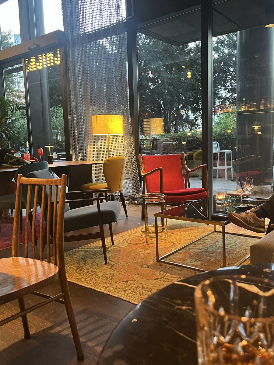 tina_trash's tweet image. Schon ganz nice here.. 🥰

Kommt gut ins Wochenende 🍀

#dasperfektedinner #barhopping