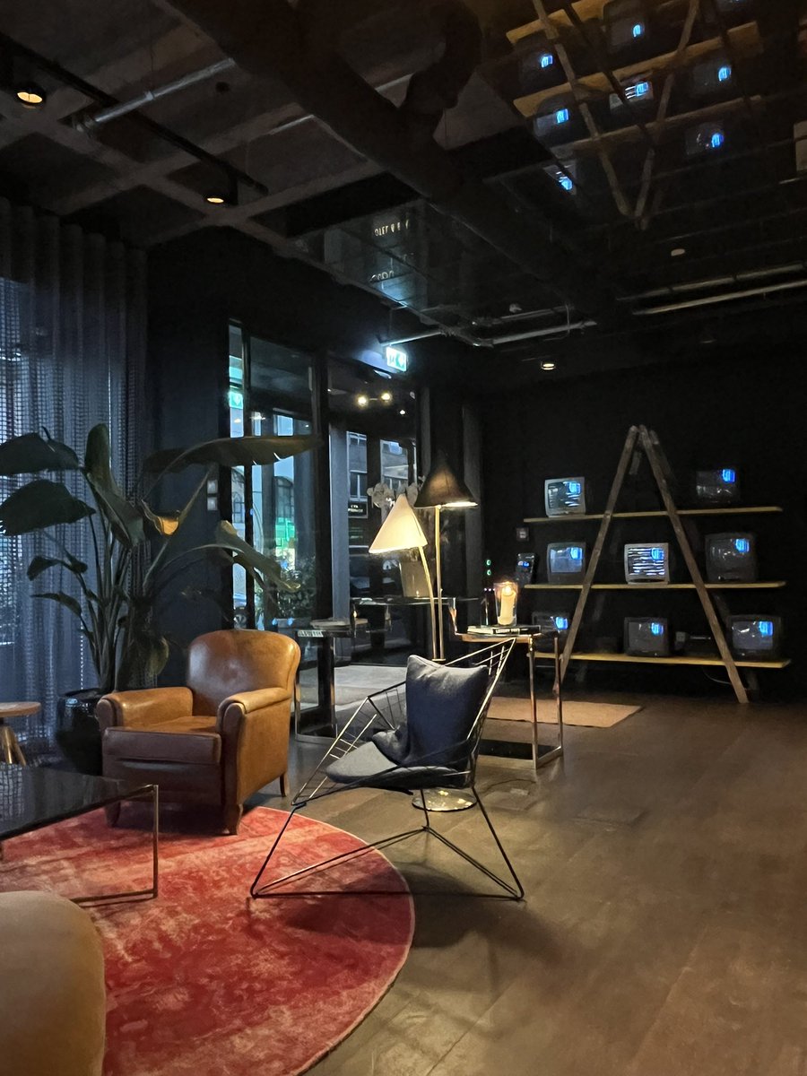 tina_trash's tweet image. Schon ganz nice here.. 🥰

Kommt gut ins Wochenende 🍀

#dasperfektedinner #barhopping