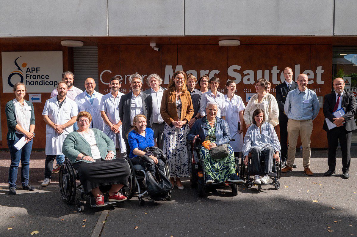 lecocqcharlotte's tweet photo. 📌 Au TechLab de l'@apfhandicap à Villeneuve-d'Ascq autour de l'innovation dans le champ des aides techniques et solutions innovantes dans la "HandiEco".

L'occasion de revenir sur la place de la communication alternative améliorée (CAA) dans la vie des personnes en situation de handicap et la prise en charge intégrale des fauteuils roulants à compter du 1er décembre 2025.

Merci à @PascaleRibes1, présidente de l'APF France handicap et ses équipes pour cette invitation. Ce lieu est plein d'idées, toujours à l'affût de l'innovation pour que notre société soit pleinement inclusive. 🤝