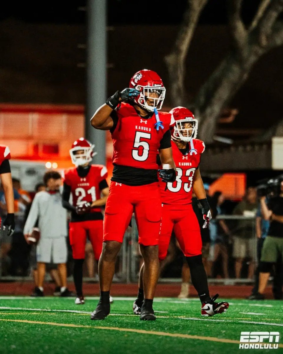 <a href="/talanoaili/">Talanoa Ili</a> is back in California with his Kahuku team to take on #1 Mater Dei. Excited to see you play in the Santa Ana Bowl one last time. Handle your business and leave it all on the field. Big Time Players ◇ Make Big Time Plays ▶️  Have yourself a game tonight son 🙏🏽.