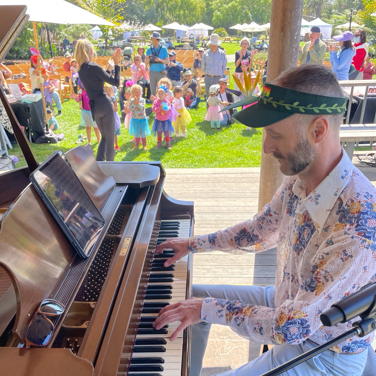 Join us at Flower Piano at <a href="/SFBGS/">San Francisco Botanical Garden</a> on 9/21 at 11am for a Dance-Along Extravaganza with SF Ballet School. The family-friendly program for the young (and young at heart!) will feature ballet's greatest hits + tutu try-ons and pointe shoe pop-up: bit.ly/4cI2X1n