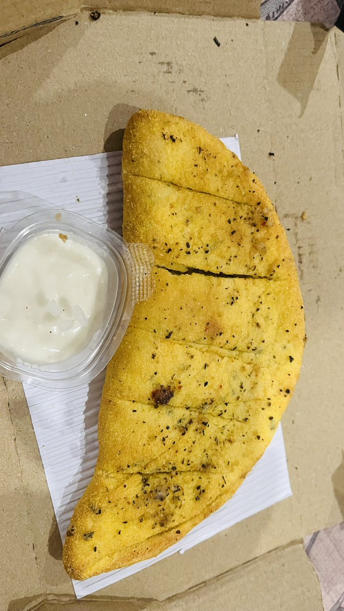rohitnov20's tweet photo. @zomatocare @eatclubsupport  pathetic food deliver by your restaurant and delayed delivery I want my money back https://t.co/OpgtzOxvvX