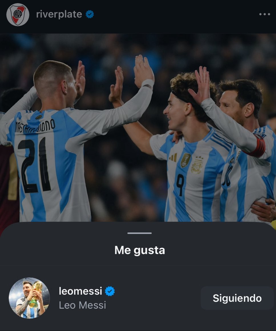 JABSUDHISJSIJABSJSHAJS EL LIKE DE MESSI AL POSTEO DE RIVER, ME VUELVO LOCO

EL TIPO ES MÁS GALLINA QUE LABRUNA