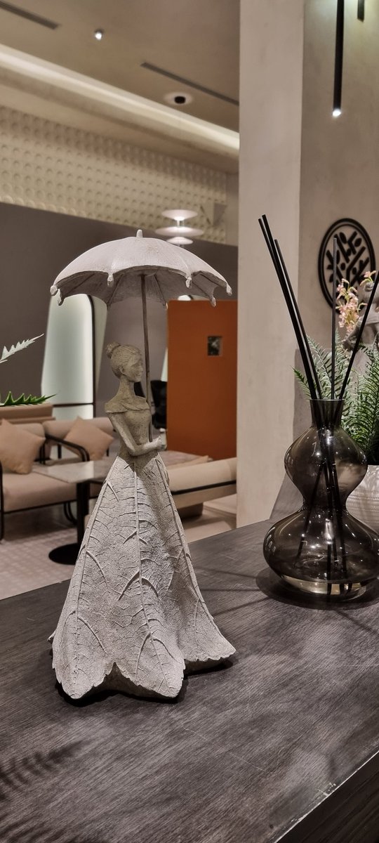 #مسائيات #تصويري

بعض اللحظات تشُبهنا،
هادئة، نقيّة، ومليئة بالحب ..