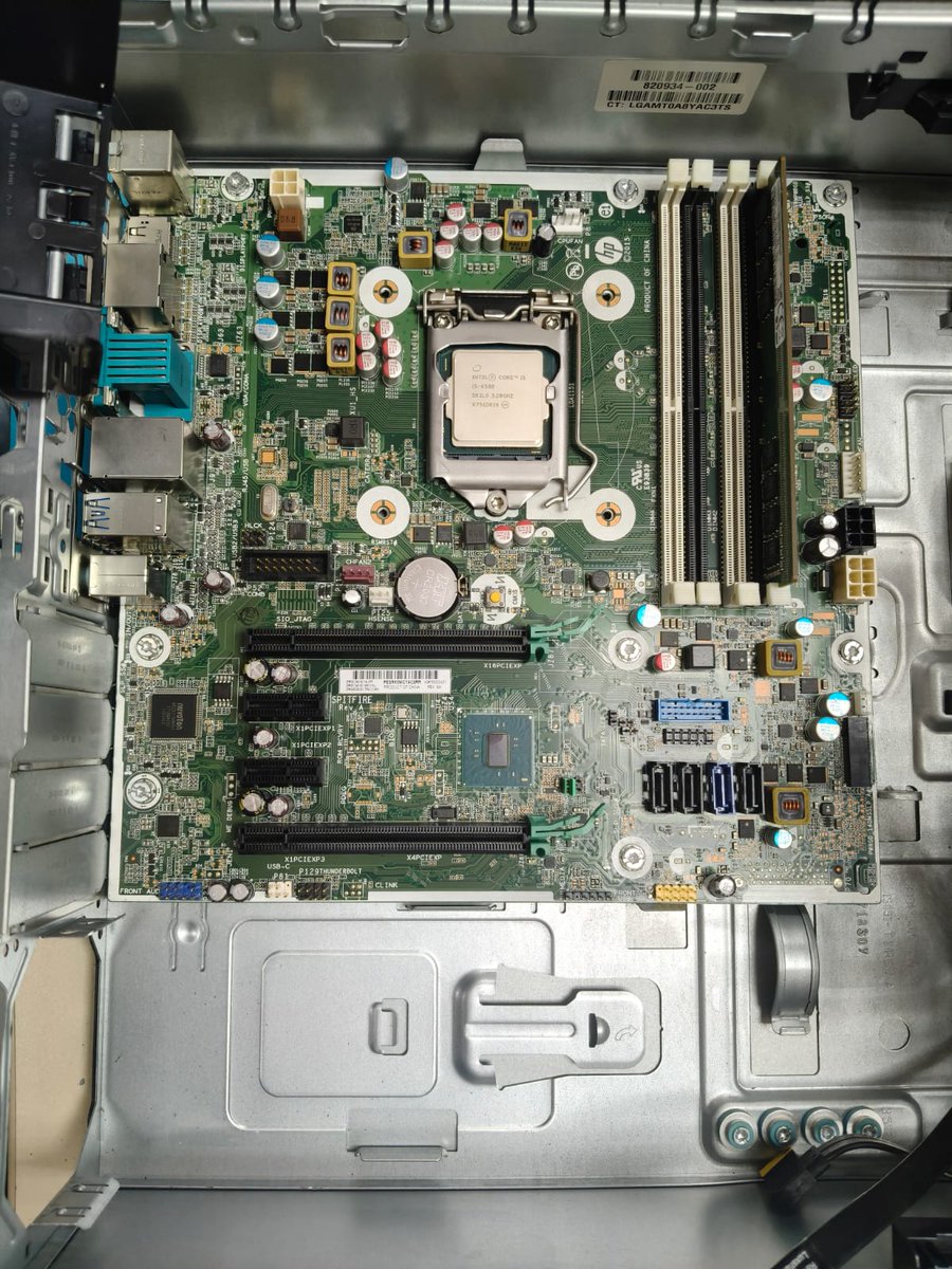 elisalopezabad's tweet image. Que satisfacción terminar un trabajo bien hecho. Limpieza y renovación de pasta térmica de un pc de sobremesa. #tecnicoinformatica #Opentonetwork #Formación #sistemas