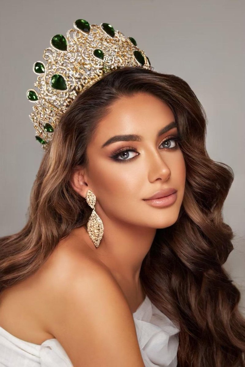 Ha sido un honor entrevistar a la modelo Celia Sevilla para el gigante mediático <a href="/chnm_china/">华人头条CHNM</a>
52hrtt.com/mobileview/new…