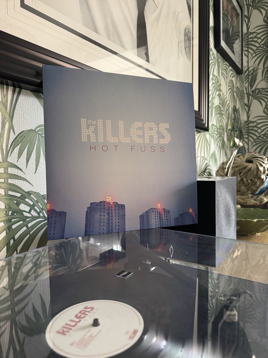 derek_churchill's tweet photo. #Playing #HotFuss #TheKillers https://t.co/Ll7Bv8c5eG