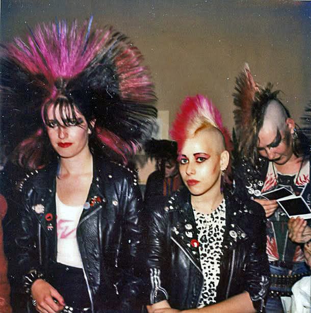 Punk Studies, in the Netherlands 🧷🥁 🎤🎸🎓 tweet media