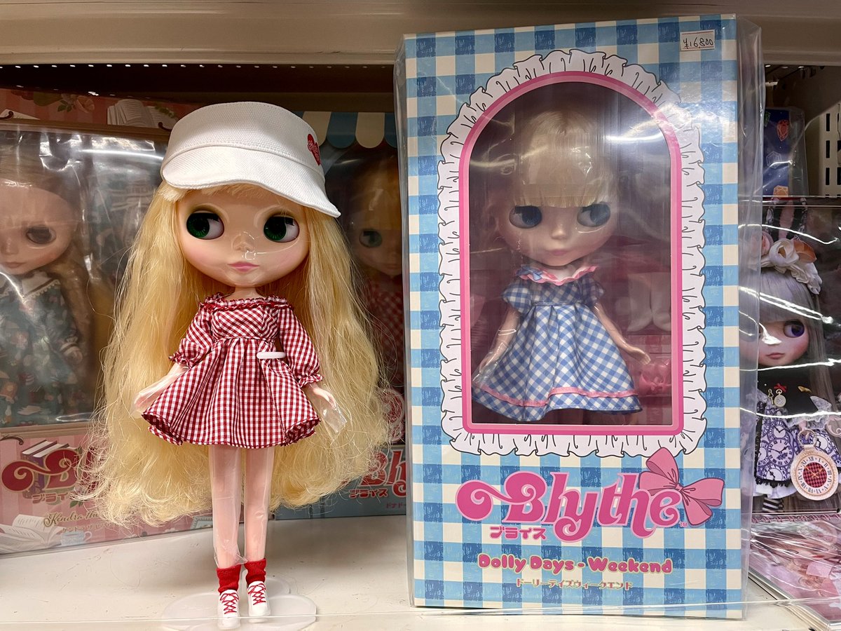 ☆♡不思議の国のアリス風♡カスタム ブライス 🧁🩵🦋🃏‏🖤♡❤︎‎🤍🦋🧁 ほんの少しずつ秋の気配を感じるよう