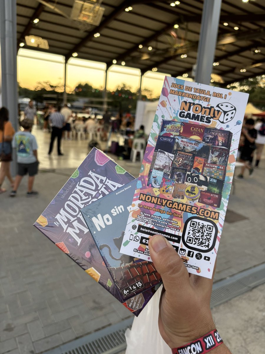 Recuerdos de los compis de <a href="/NonlyGames1/">N'only Games</a> a los locos de <a href="/casademibro/">LCDMH Podcast</a> 

Me he recorrido media España y la casualidad ha querido que haya comprado en su tienda y me haya acordado de vuestra publi