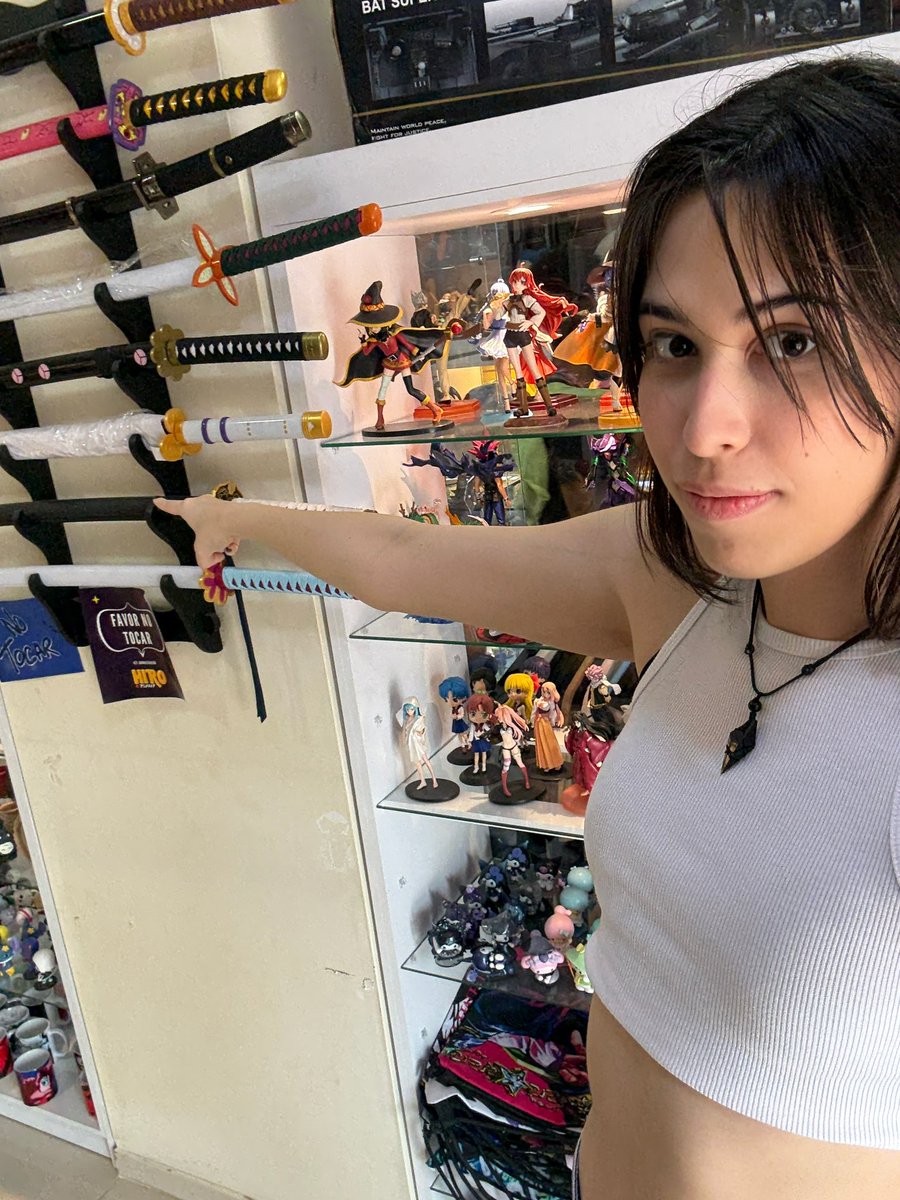 Swordfight? 🏳️‍⚧️👀