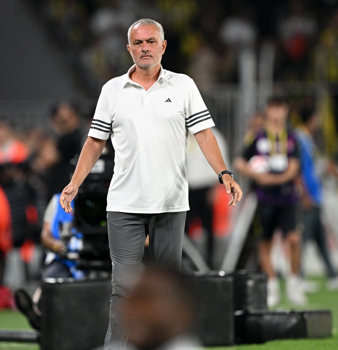 🗣️Fenerbahçe başkan adayı Sadettin Saran: "Ben burada olsaydım Jose Mourinho ile çalışırdım. Mourinho yalnız bırakıldı, ben yalnız bırakmazdım."